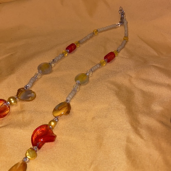 Handcrafted necklace set color red orange & yellow - Picture 9 of 10